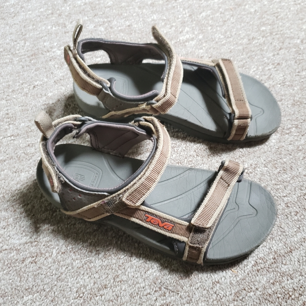 Teva water shoes youth 2
